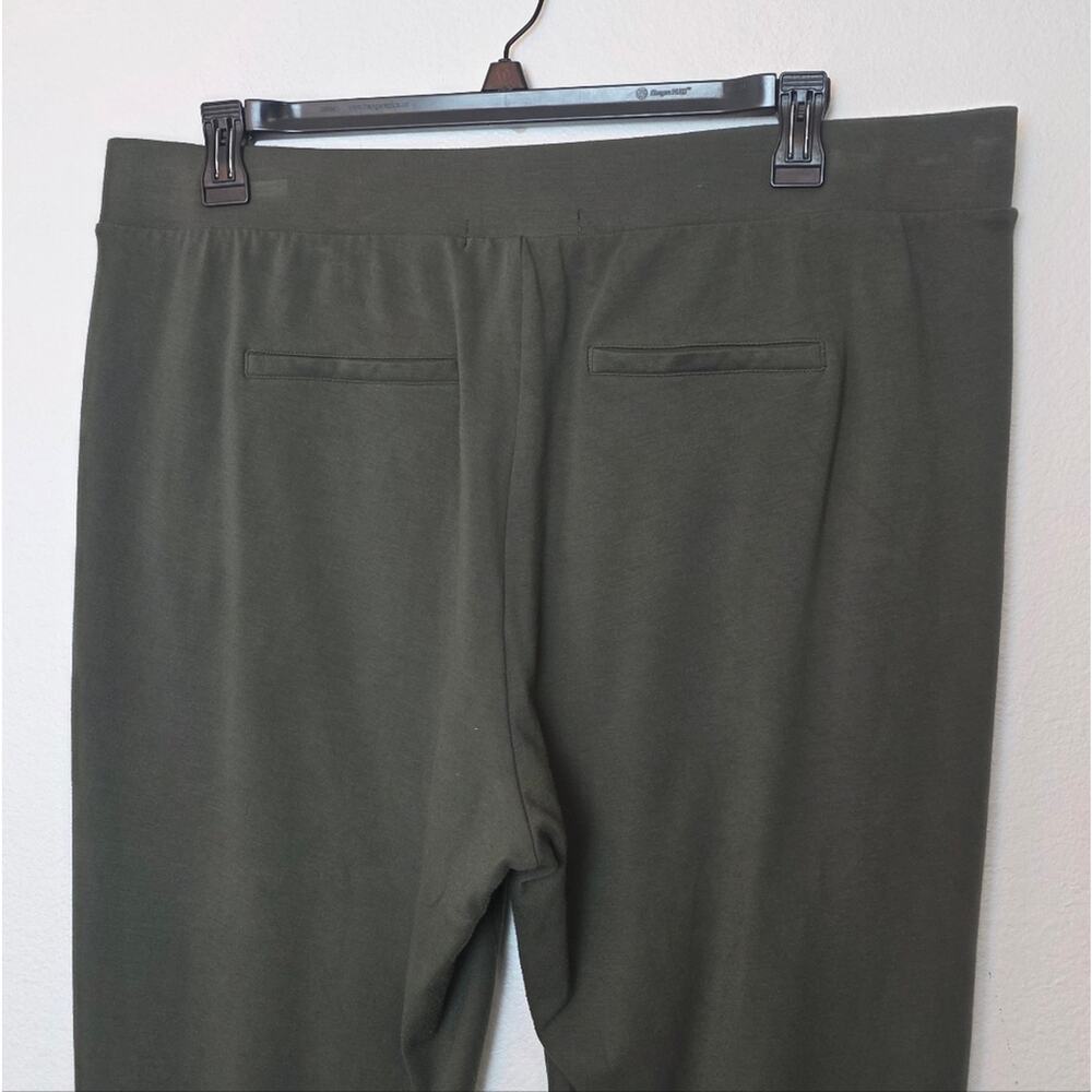 TORRID Relaxed Fit Jogger Lightweight Ponte Mid-Rise Pant In Green Plus Size 2X - Picture 11 of 13